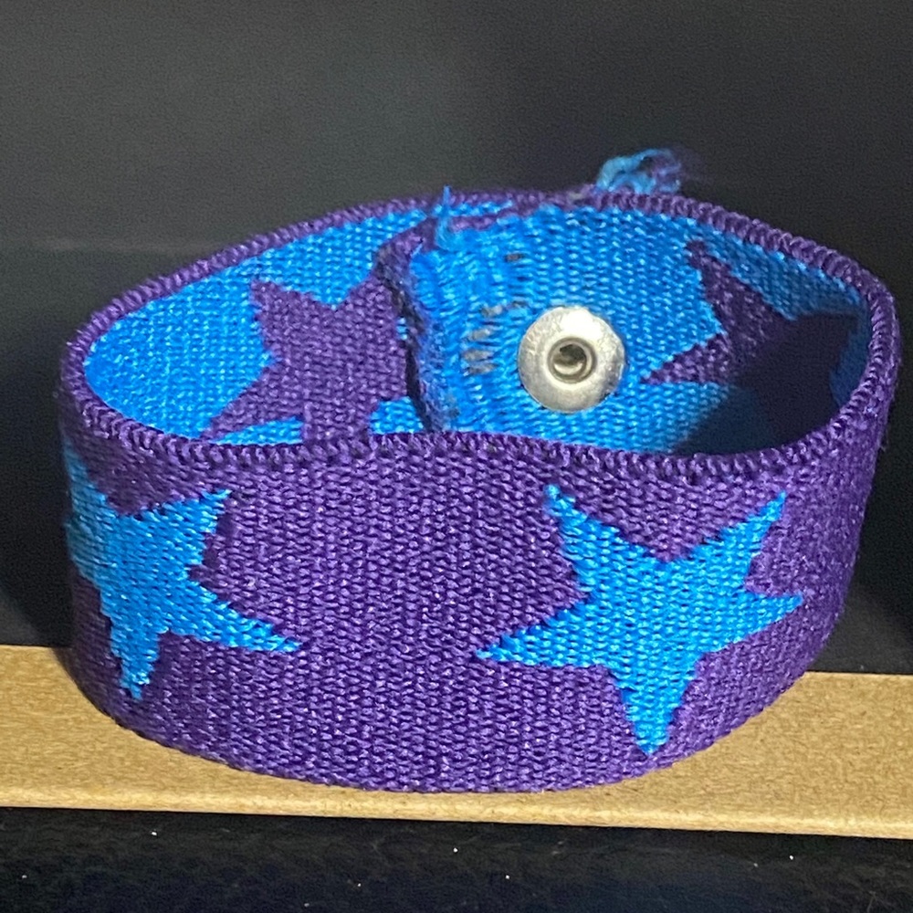 Reverse-able cloth bracelet